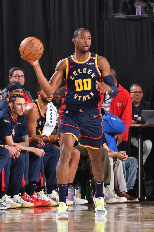 芝麻财富 名记：库明加想要至少2500万年薪 勇士不愿在长约中支付如此高价